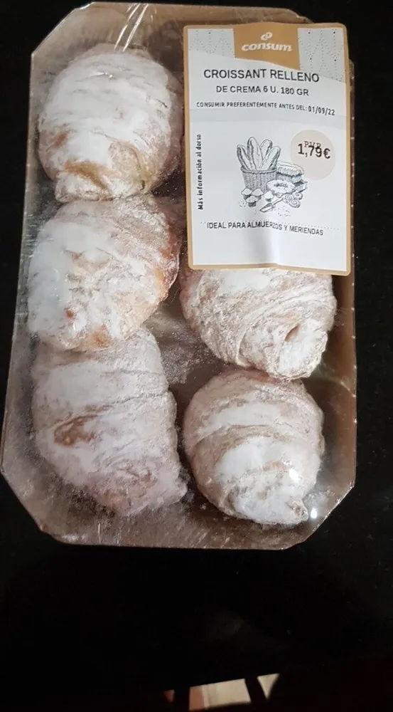 Croissant relleno