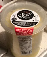 Piña natural pelada en rodajas