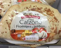 Pizza calzone fromages et jambon