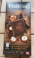 Chocolat noir et noisettes
