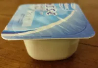 Mousse de crème fouettée sur fromage blanc