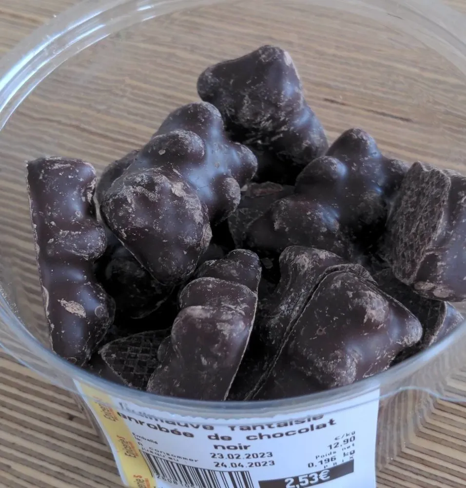 Guimauve fantaisie enrobée de chocolat noir