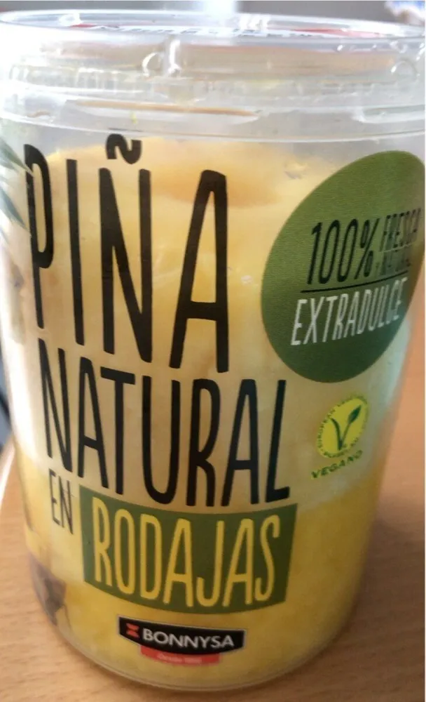 Piña pelada en rodajas