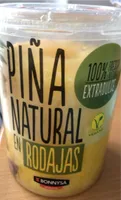 Piña pelada en rodajas
