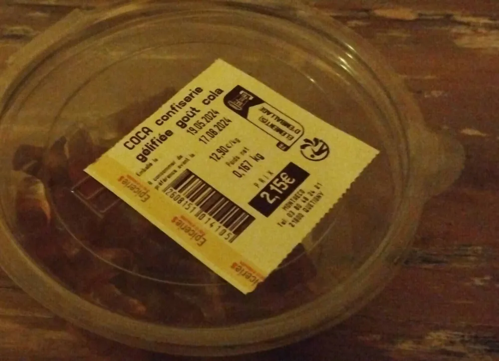 Confiserie gélifié cola