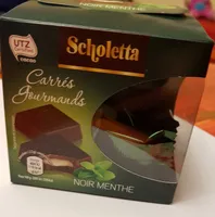 Carrés gourmands, noir menthe