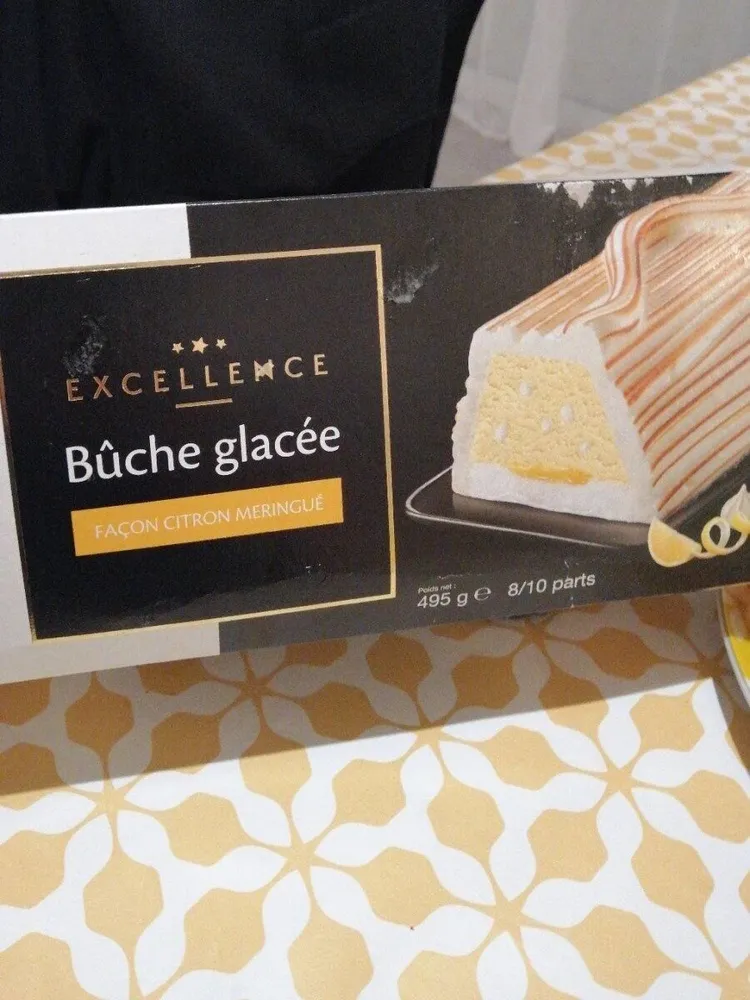 Bûche glacée façon citron meringué