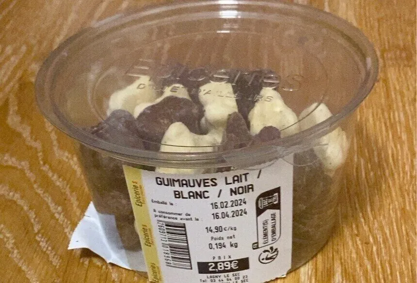 Guimauve, lait, blanc noir