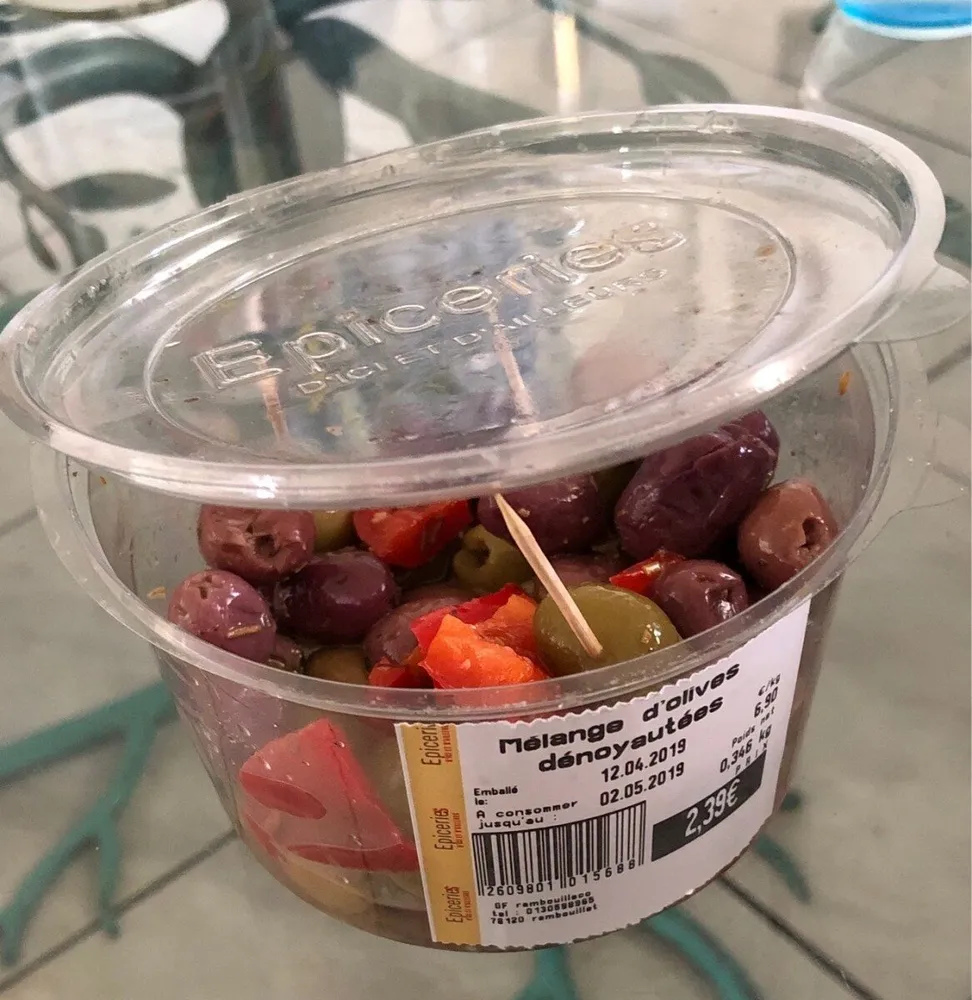 Melange d'olives dénoyautées