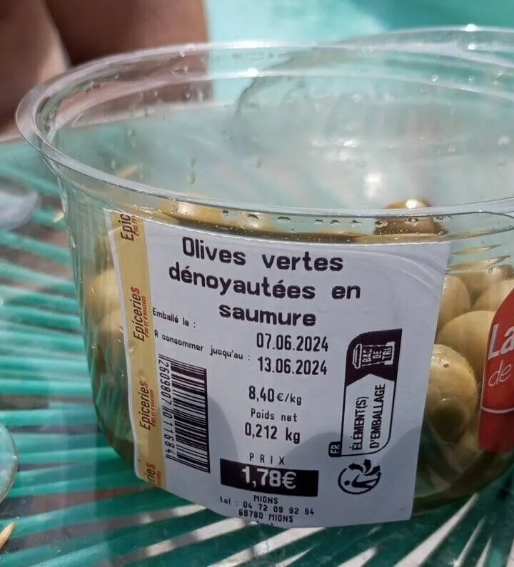 Olives vertes dénoyautées en saumure