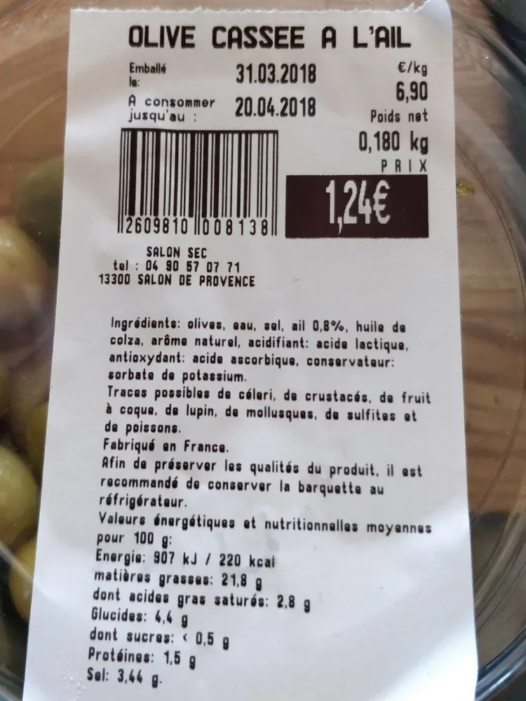 Olive cassée à l'ail