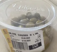 Olive cassée a l’ail