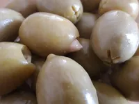 Olives vertes pasteurisées farcies aux amandes