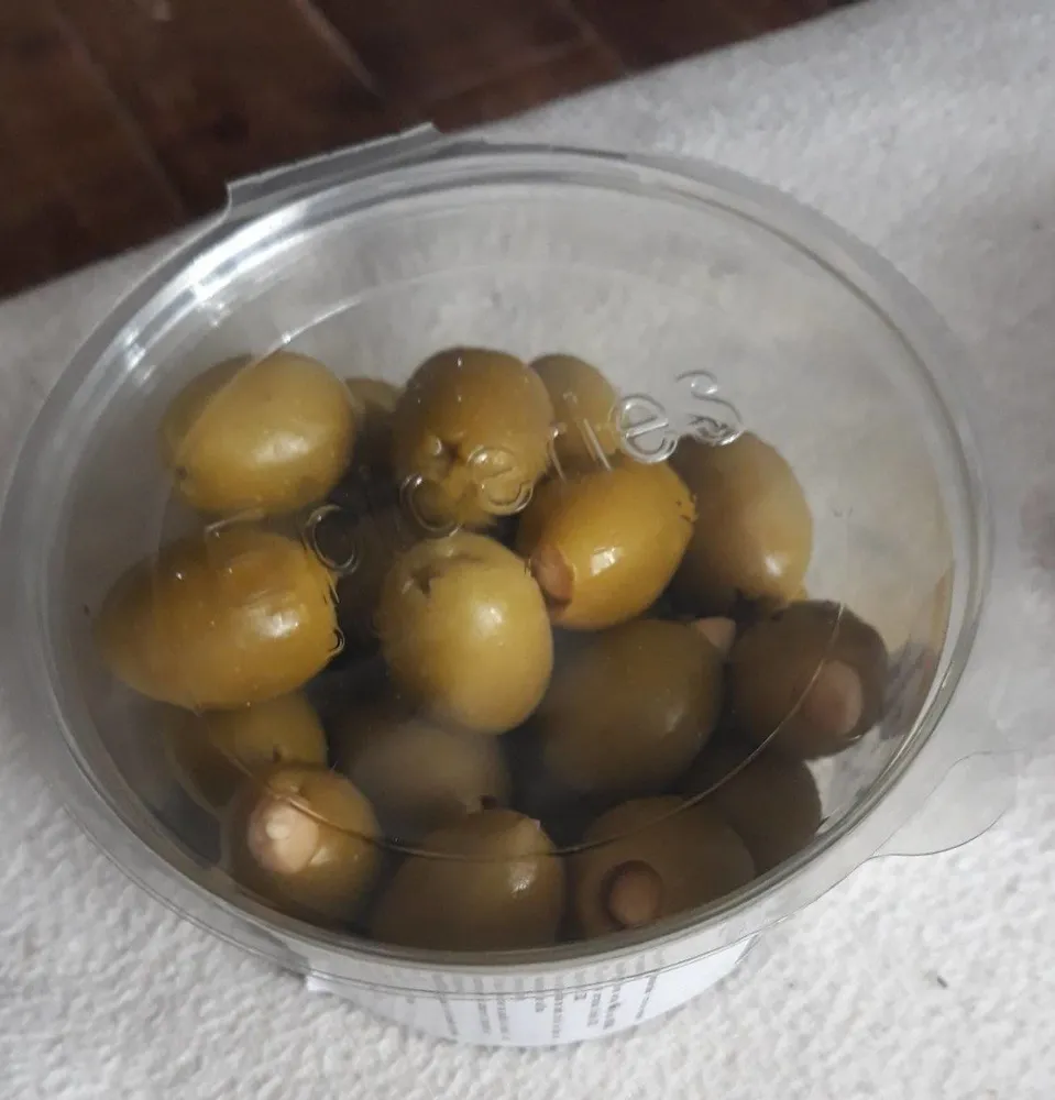 Olives aux amandes