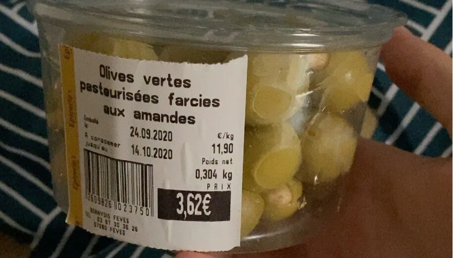 Olives vertes aux amandes