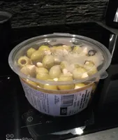 Olives vertes farcies aux amandes