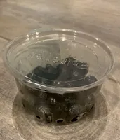 Olives noires entiere a la grecque