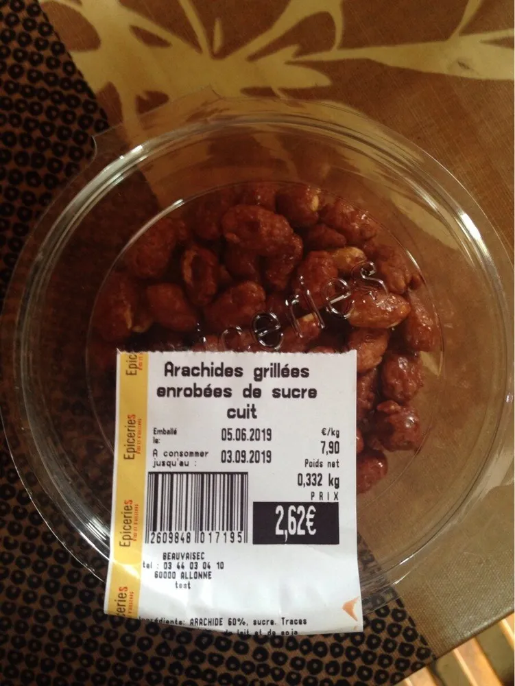 Arachides grillées enrobées de sucre cuit