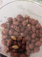 Arachides grillées enrobées de sucre cuit