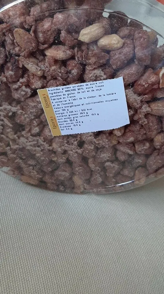 Arachides grillées enrobés de sucre cyit