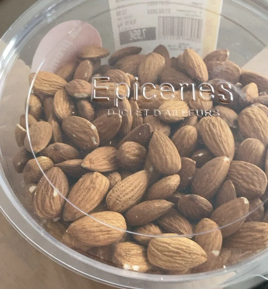 Amandes décortiquées