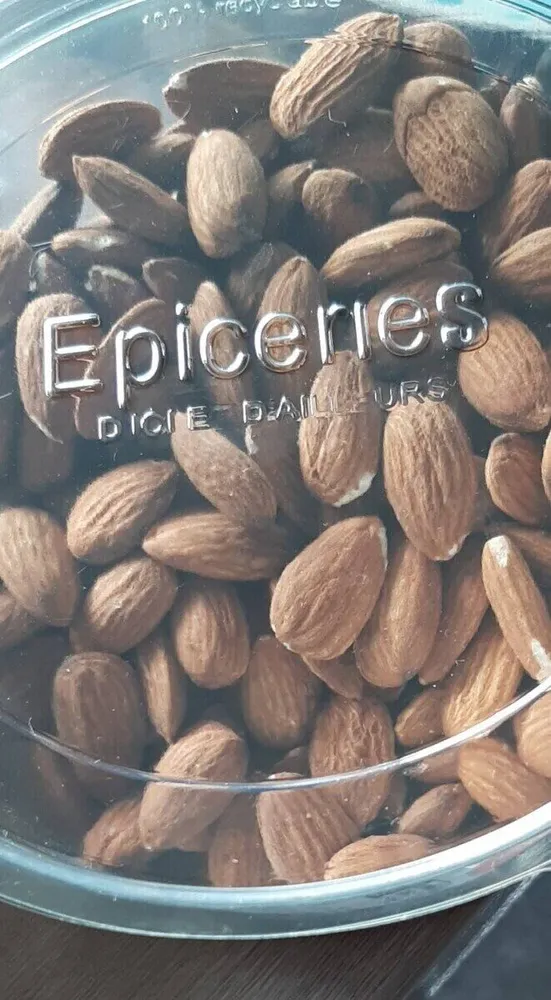 Amandes décortiquées