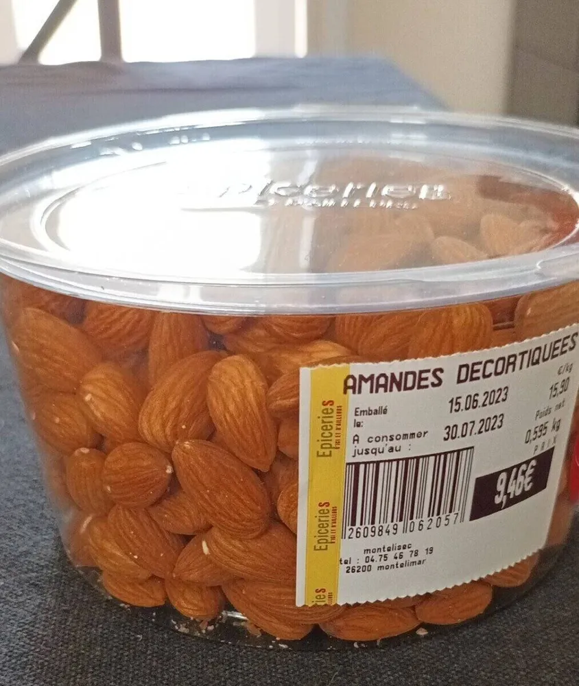 Amandes décortiquées