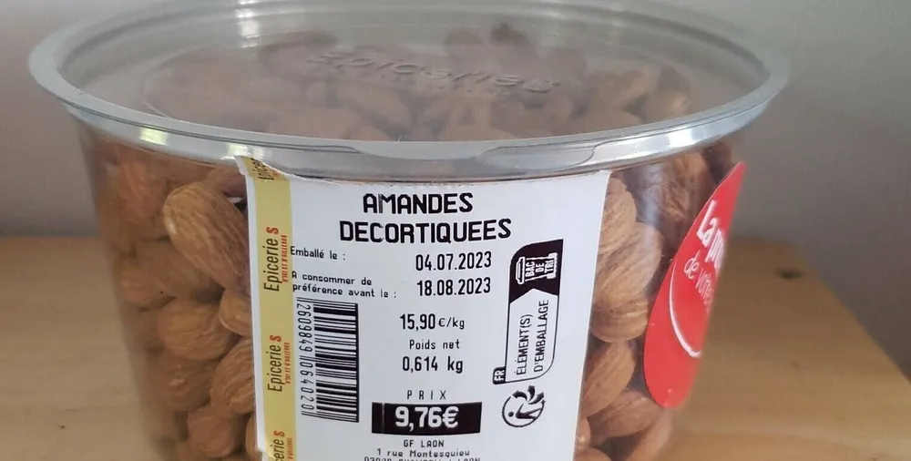 Amandes décortiquées