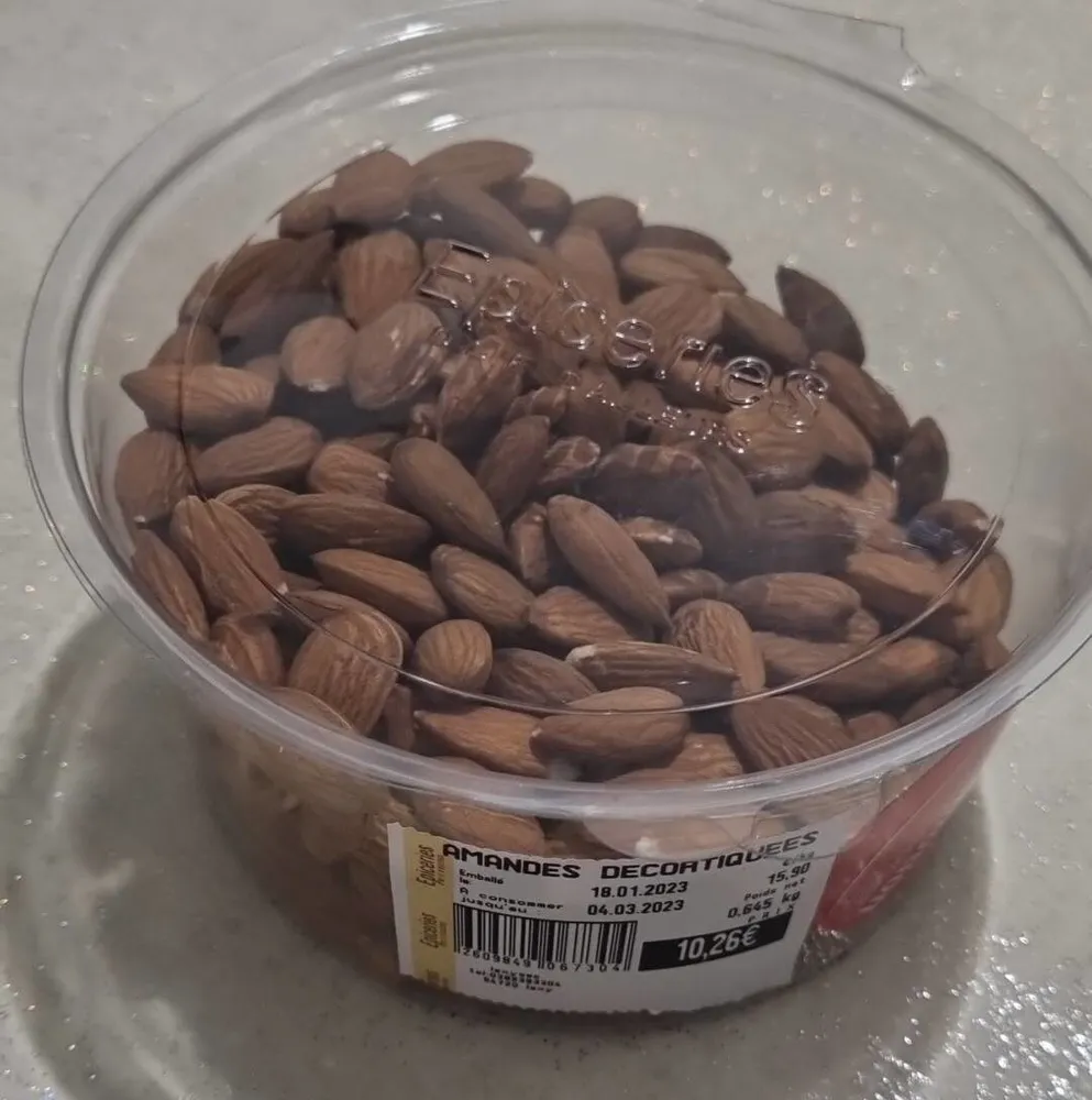 Amandes décortiquées