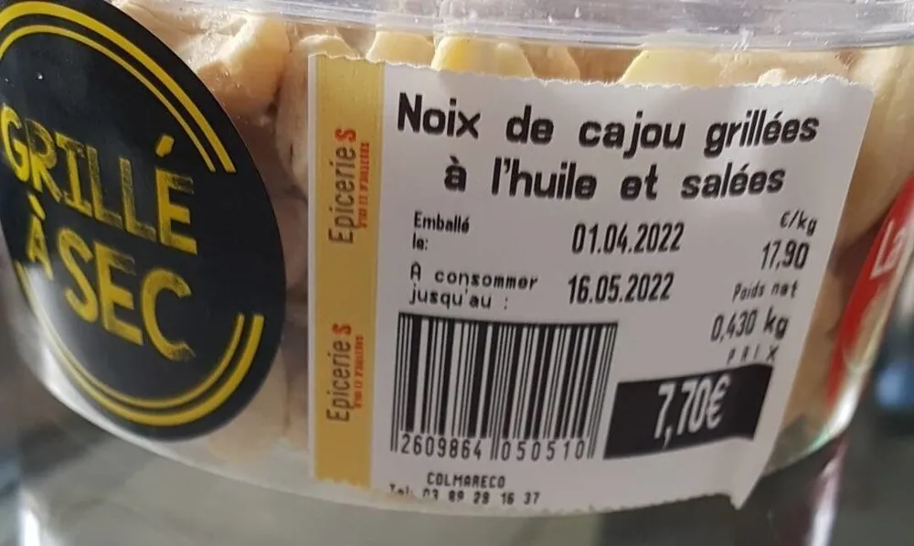 Noix de cajou grillées à l'huile et salées