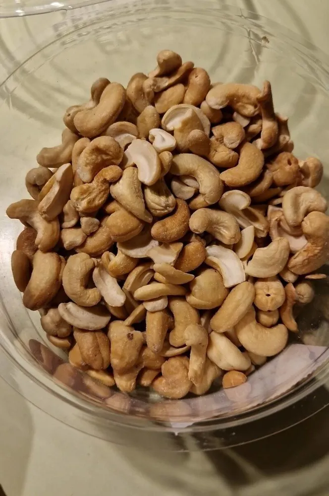Noix de cajou grillées à l'huile et salées