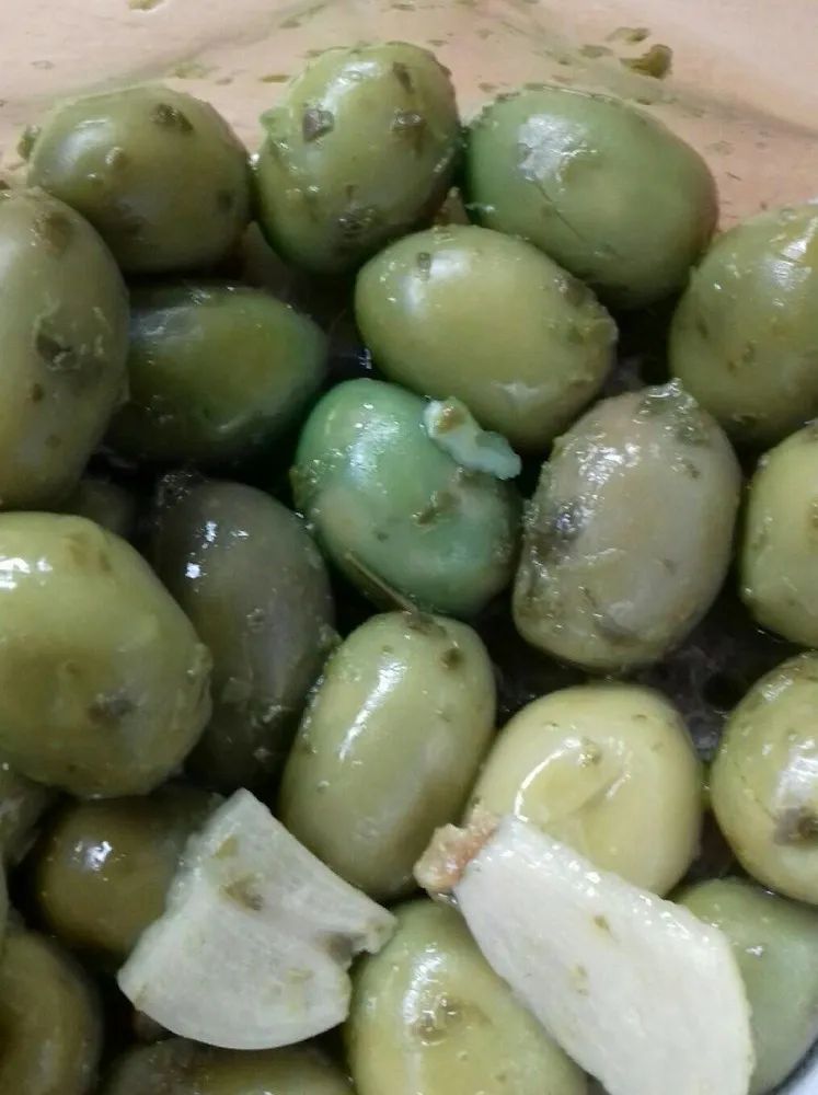 Olives sauce pistou
