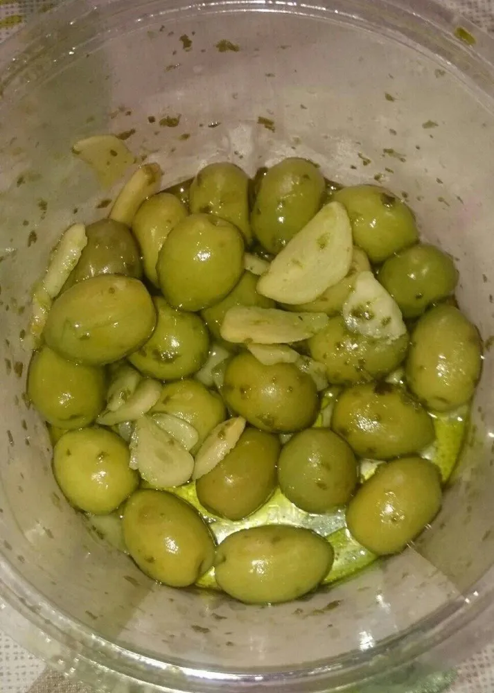 Olive sauce pistou