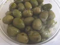 Olives sauce pistou