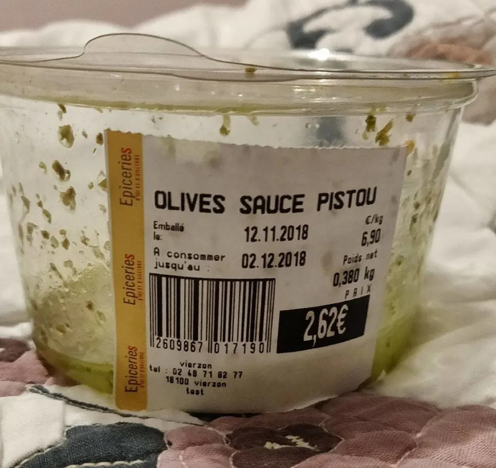 Olives sauce Pistou