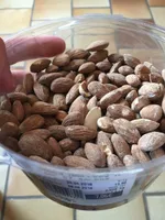 Amandes grillées à sec et salées