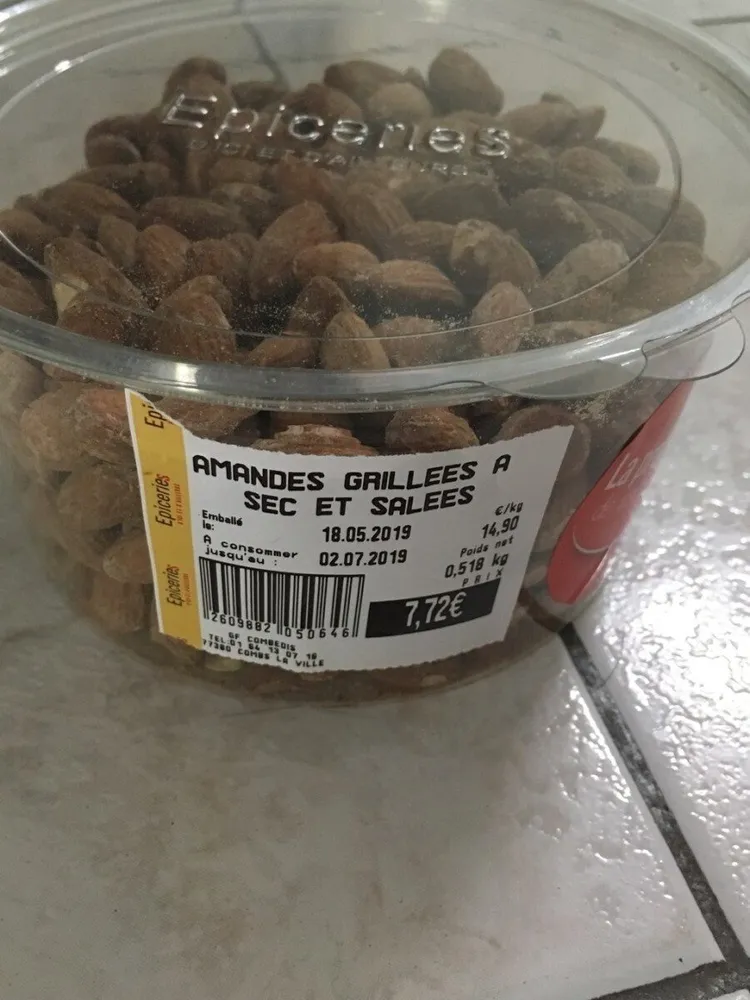 Amandes grillees a sec et salees