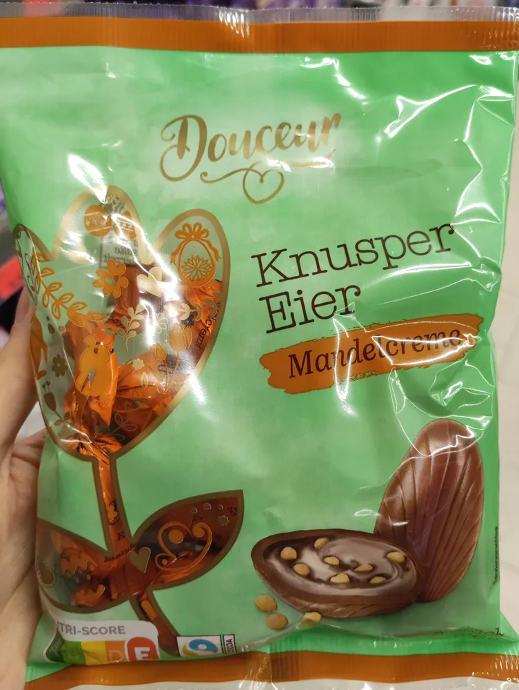 Knusper Eier Mandelcreme