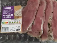 Pechuga de pavo adobada al ajillo