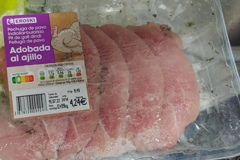 Pechuga de pavo al ajillo