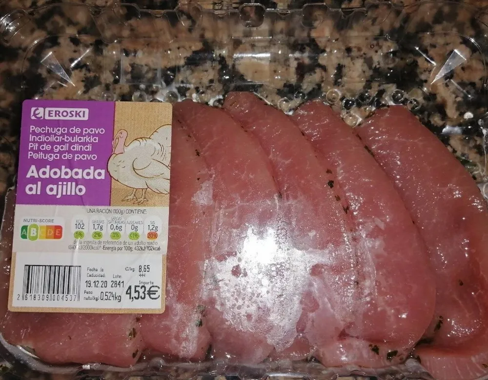Pechuga de pavo al ajillo