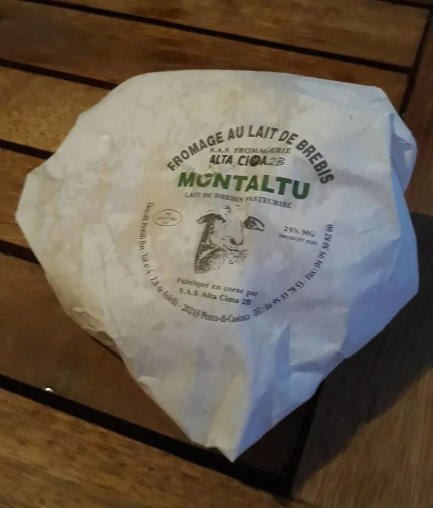 Fromage au lait de brebis - montaltu
