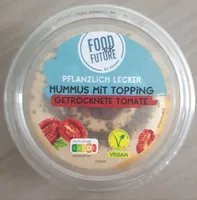 Hummus mit Topping getrocknete Tomate