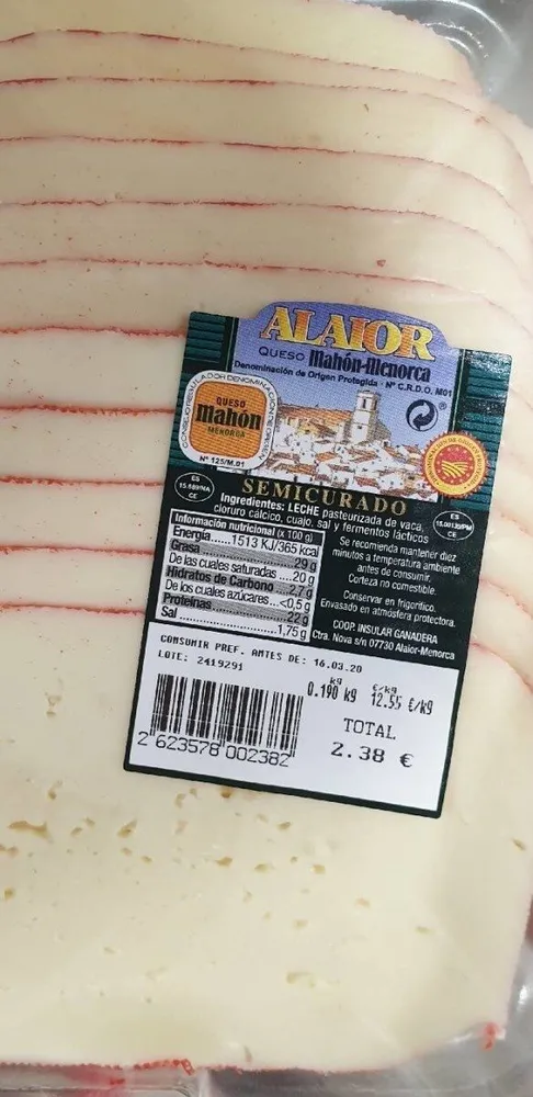 Queso mahón semicurado