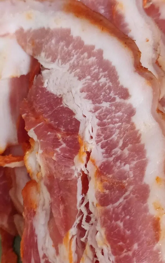 Panceta adobada curada
