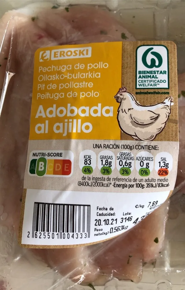 Pechuga de pollo adobada al ajillo
