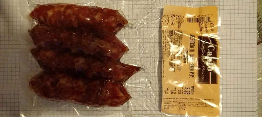 Salsiccia di carne senza pepe stagionata