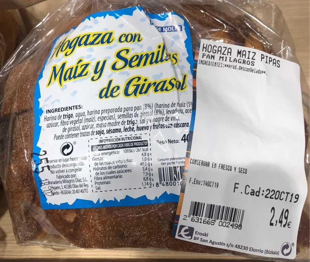 Hogaza con maíz y semillas de girasol