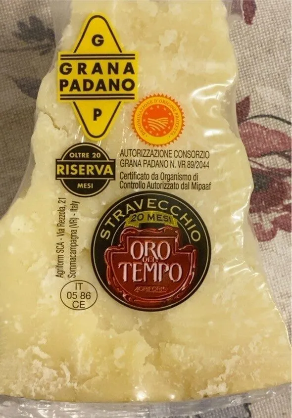 Formaggio grana padano oro tempo