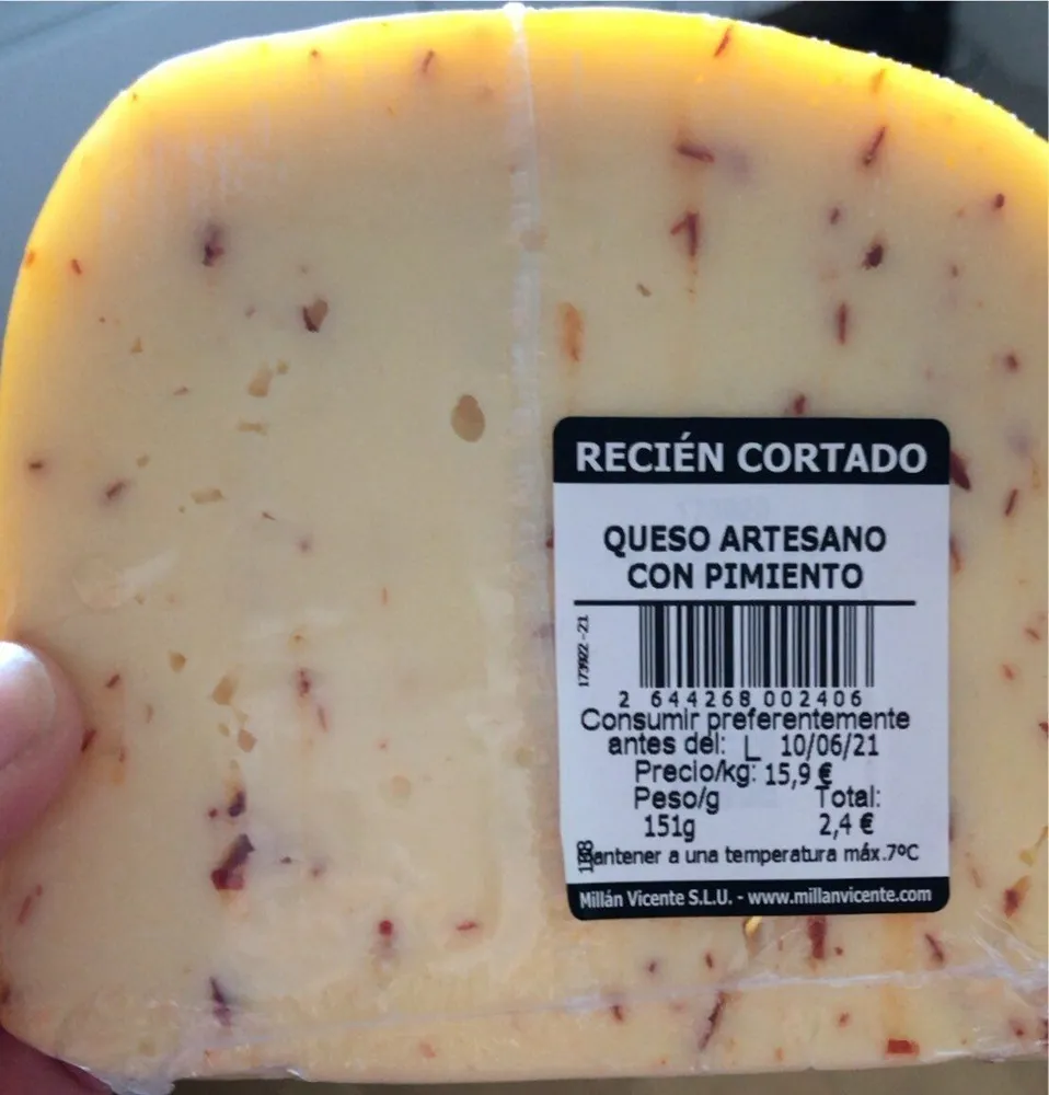Queso artesano con pimiento